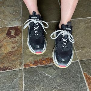 Balenciaga triple s 38